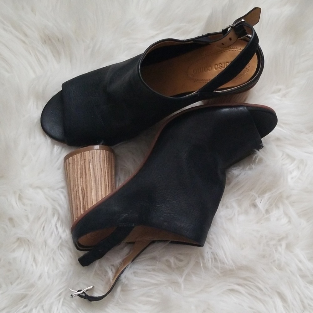 NWOT Corso Como peep toe leather sandals